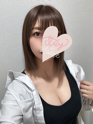 西村 あいな